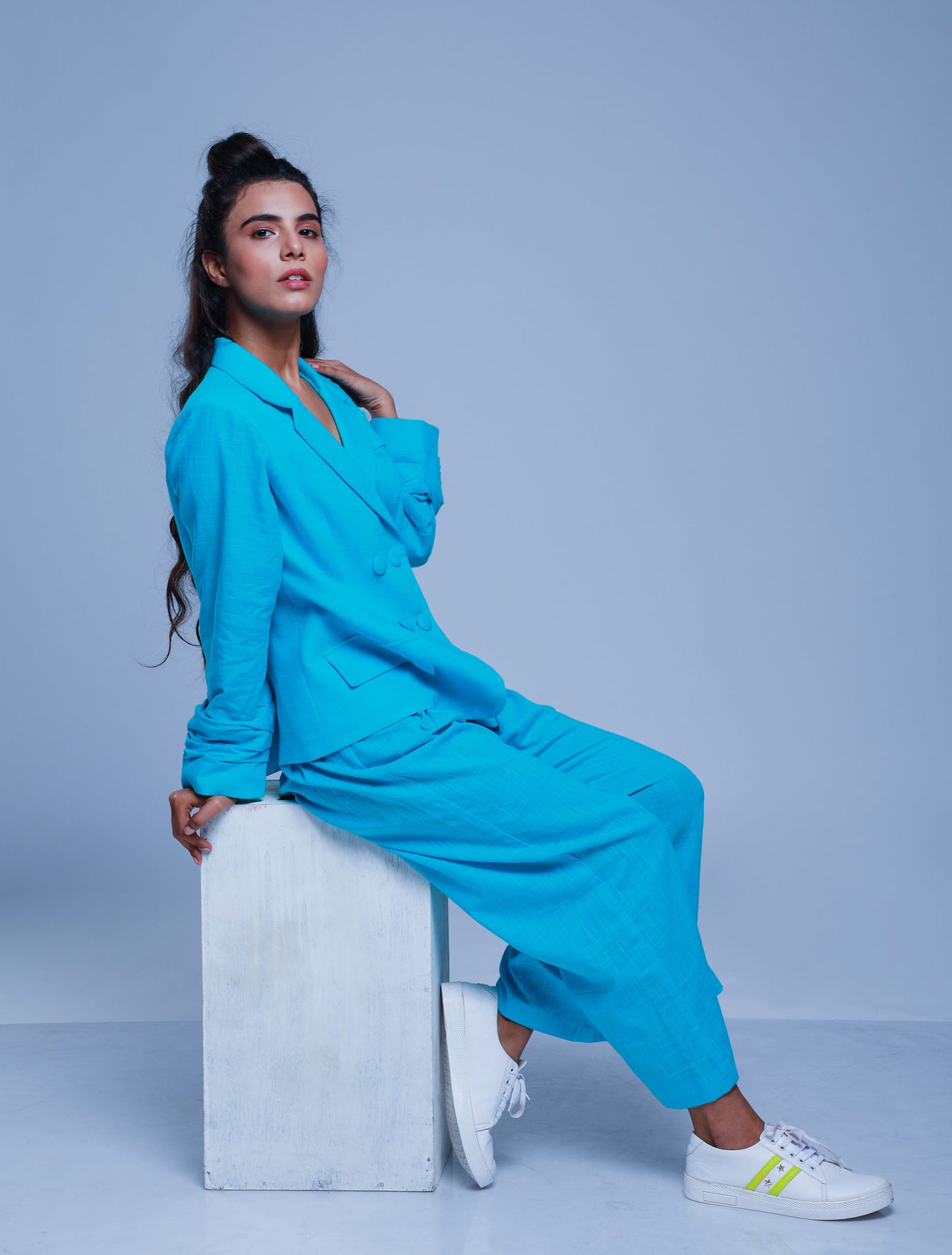 TURQUOISE BLUE DOUBLE BREASTED JACKET & PANTS