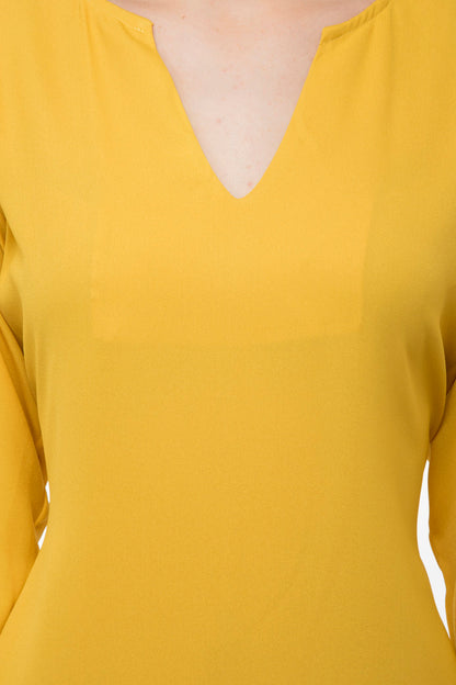 Long sleeves slim fit mini dress.