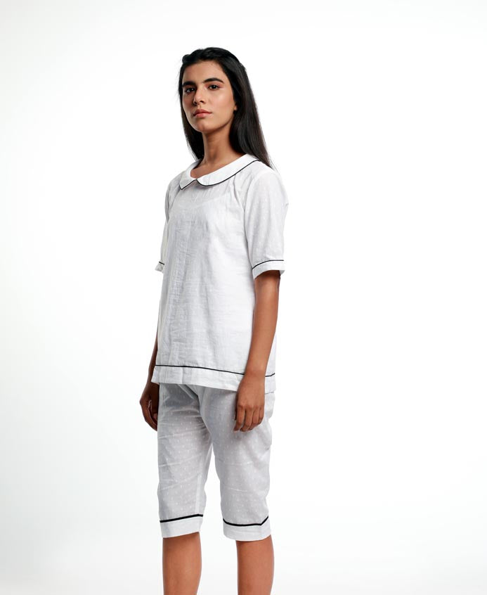 LOUNGEWEAR/ NIGHT SUIT