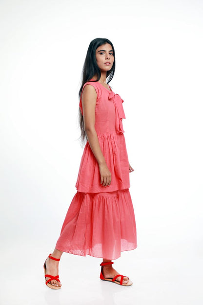 SLEEVELESS PUSSY BOW TIER DRESS