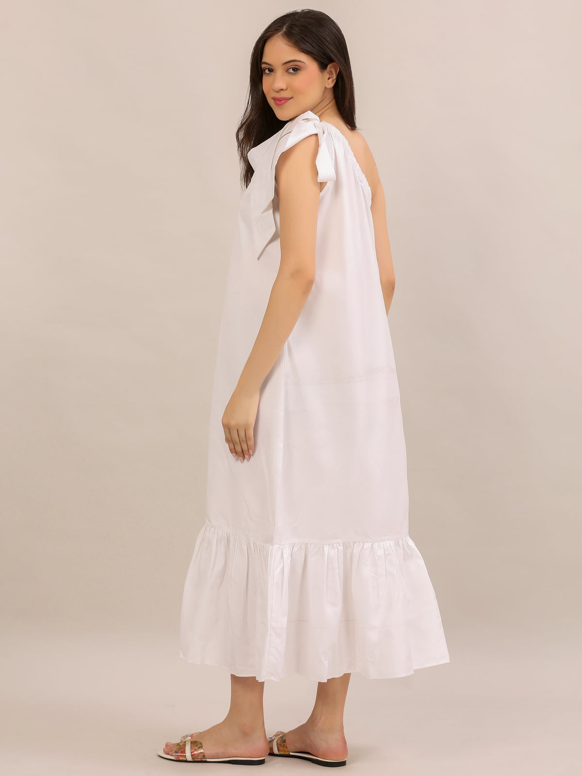 Elegant White One-Shoulder Bow Maxi Dress