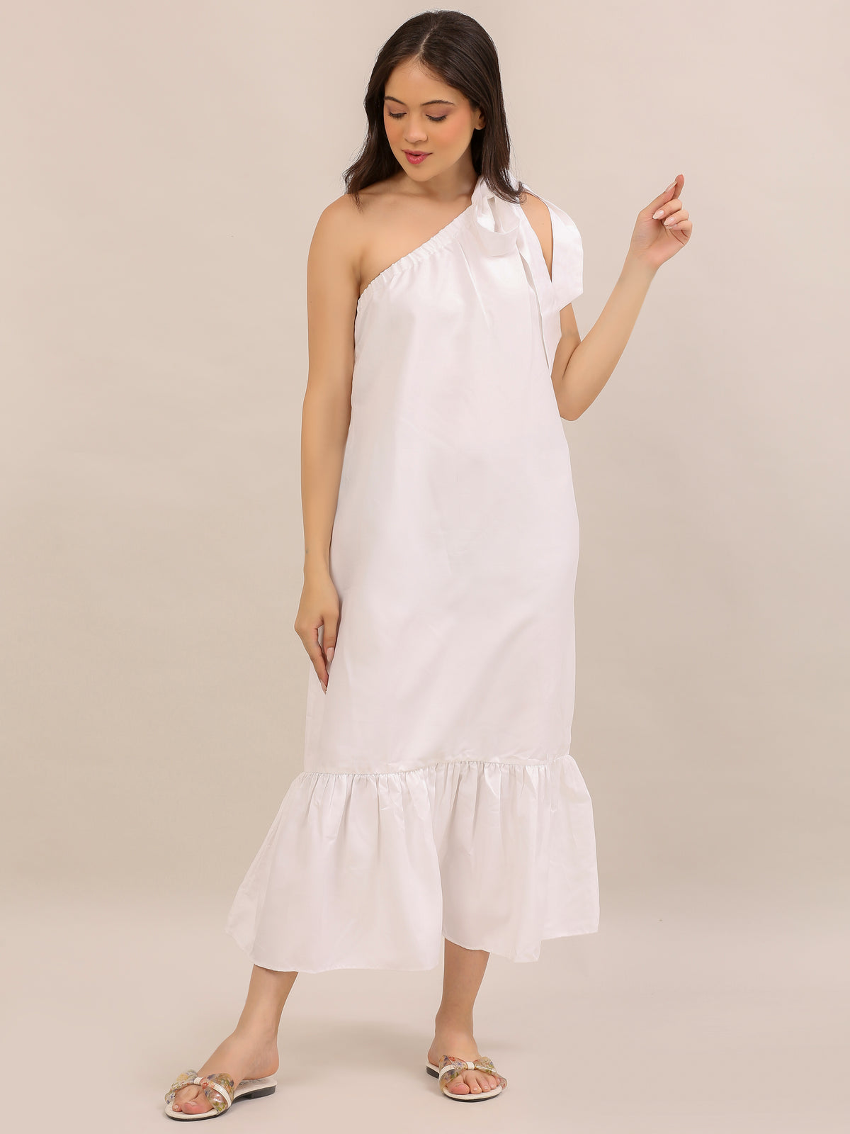 Elegant White One-Shoulder Bow Maxi Dress