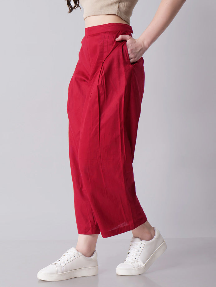 Scarlet  Pleated Pants