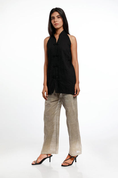 MICRO PLEATED SLEEVELESS HIGH RISE COLLAR COTTON SHIRT