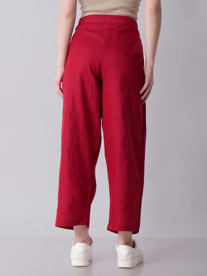Scarlet  Pleated Pants