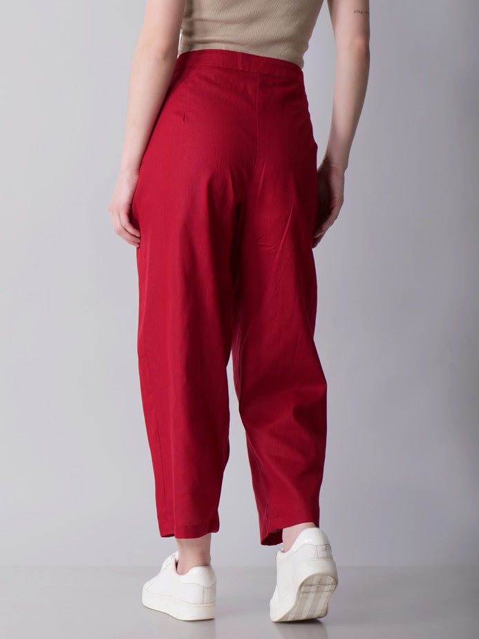 Scarlet  Pleated Pants