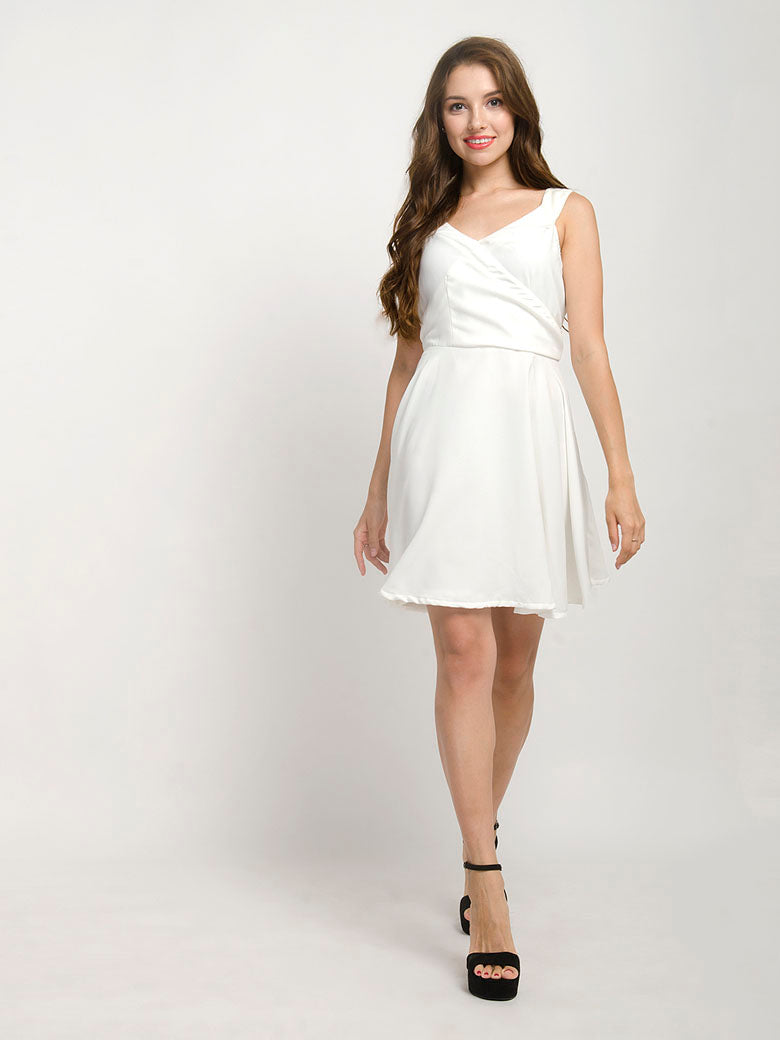 Sleevless mini dress