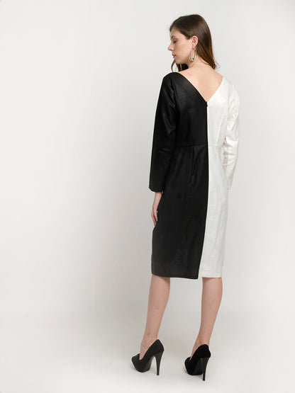 Black And White V-Neckline Full Sleeve Leg Slit Mini Dress