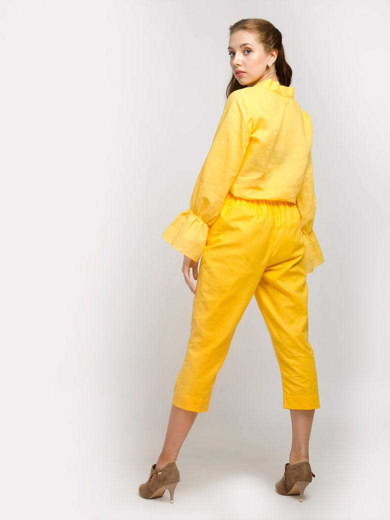 Yellow cropped pants