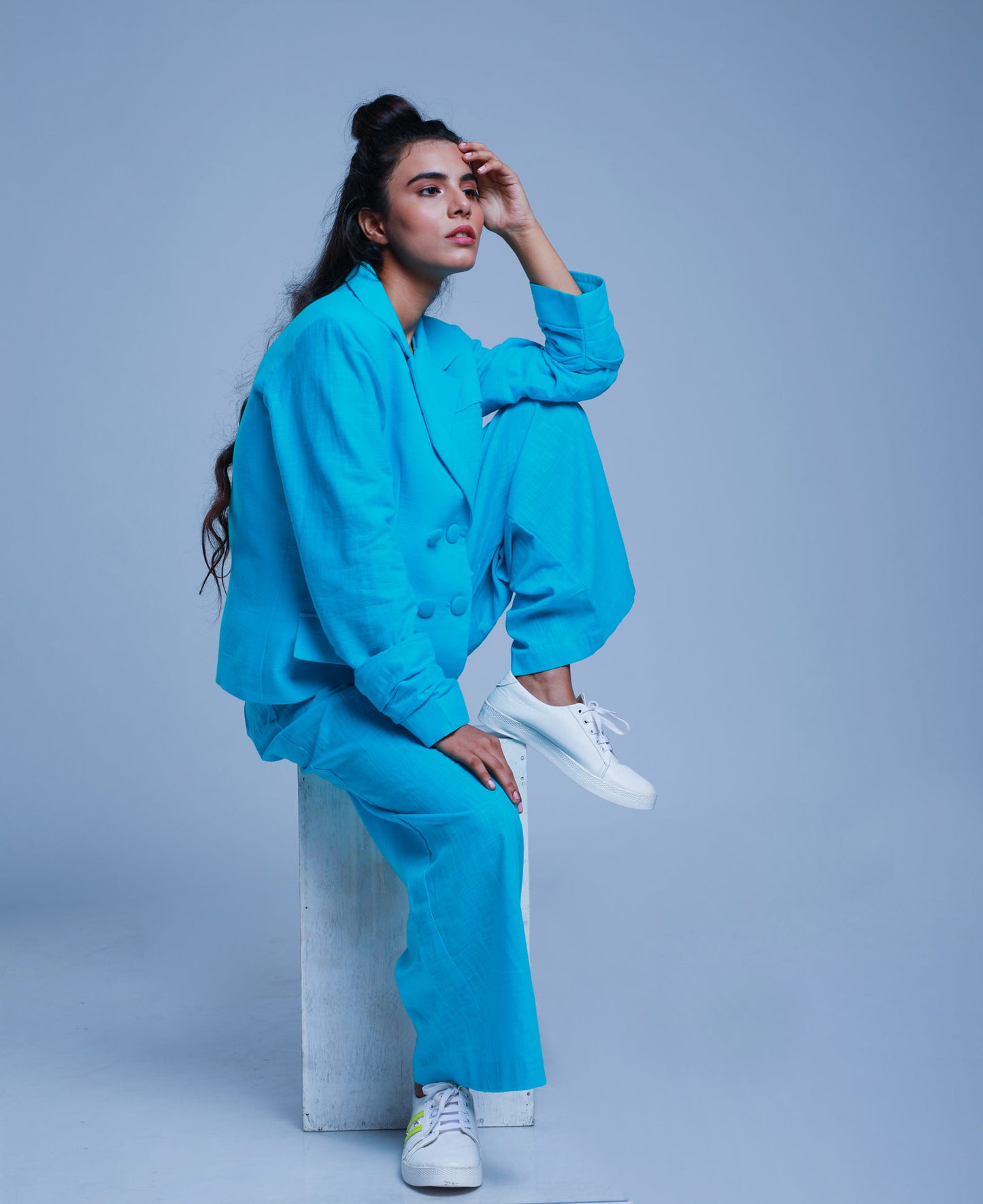 TURQUOISE BLUE DOUBLE BREASTED JACKET & PANTS